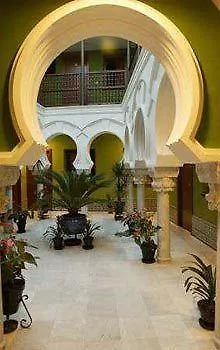 Safestay Cordoba Mezquita Catedral 2*,  إسبانيا